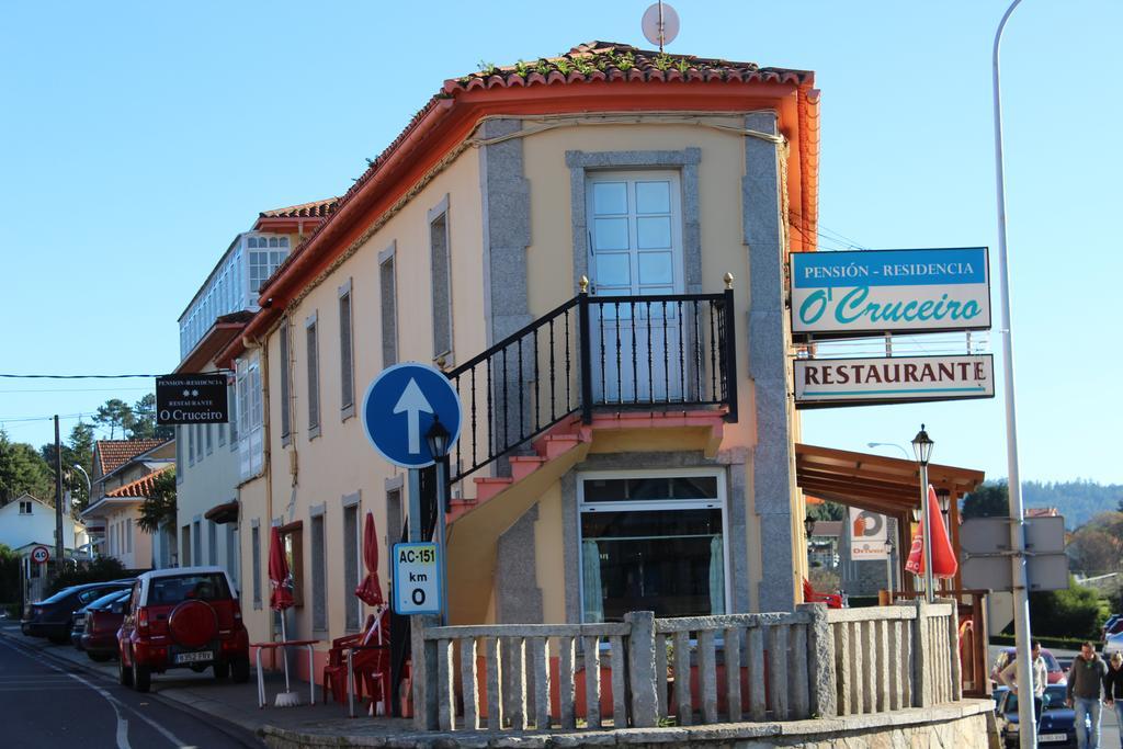 O Cruceiro Puentedeume Exterior foto
